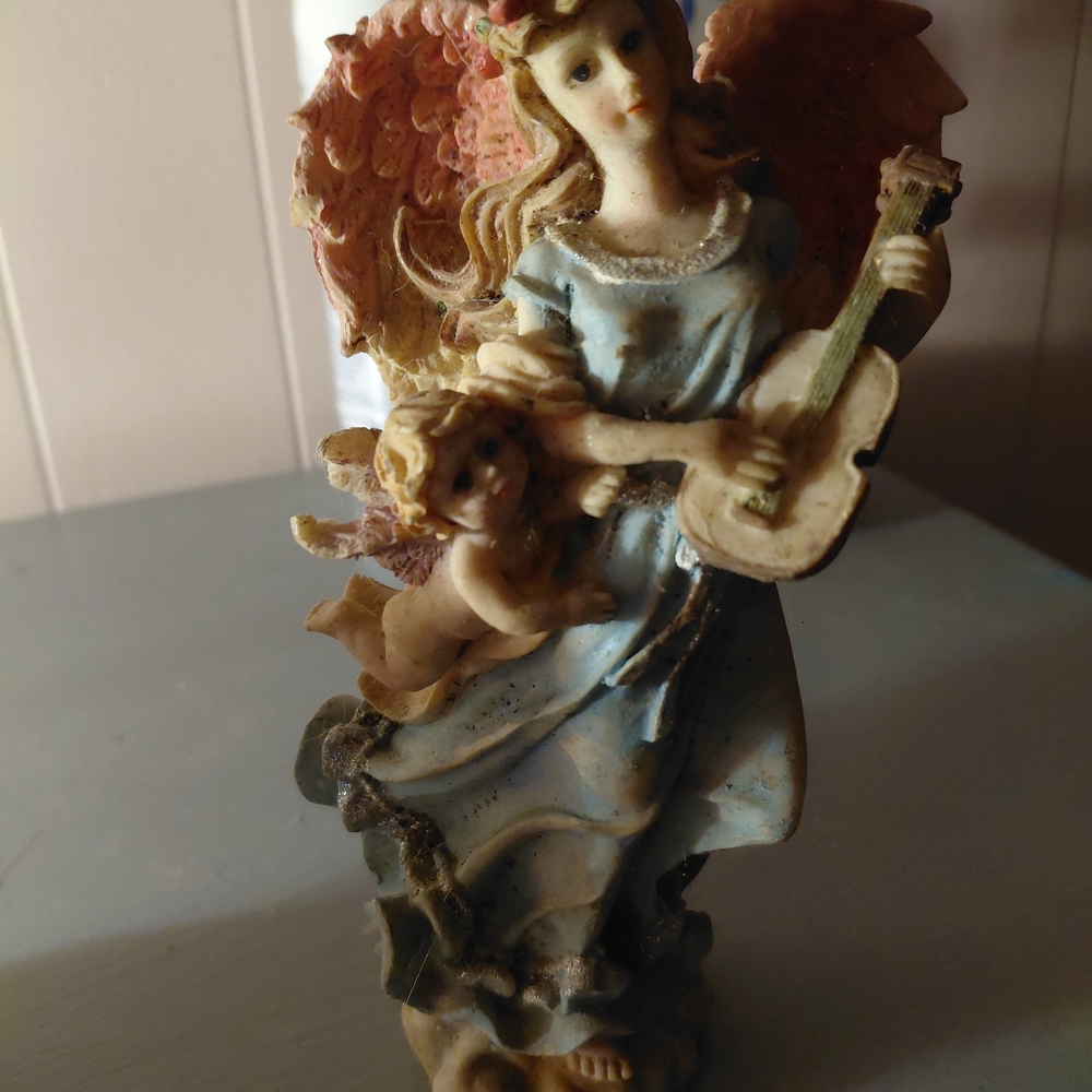 Angel Figurine with Violin - Blue and Pink